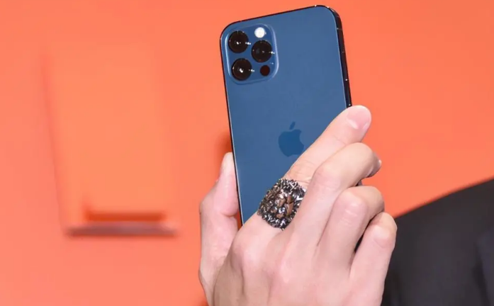 天心苹果手机维修分享iPhone12系列重启方法教程 