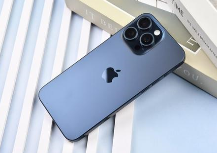 天心苹果维修点分享iPhone 15 Pro Max屏幕更换全新实操风险 